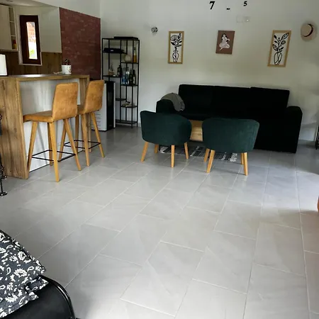 Una, On River Bank Holiday home *