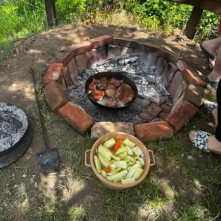 Tatil Evi Una, On River Bank *
