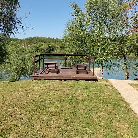 Una, On River Bank * Spilja